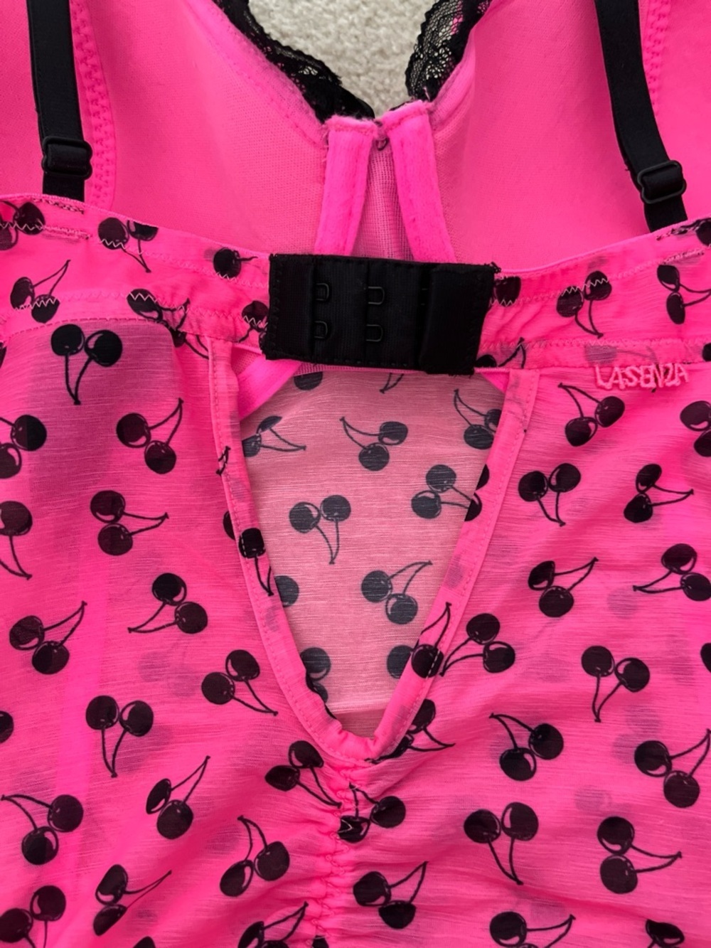 Vintage Y2K/2000s Coquette La Senza Hot Pink Cherry-Print Babydoll Chemise/Slip - Picture 10 of 12